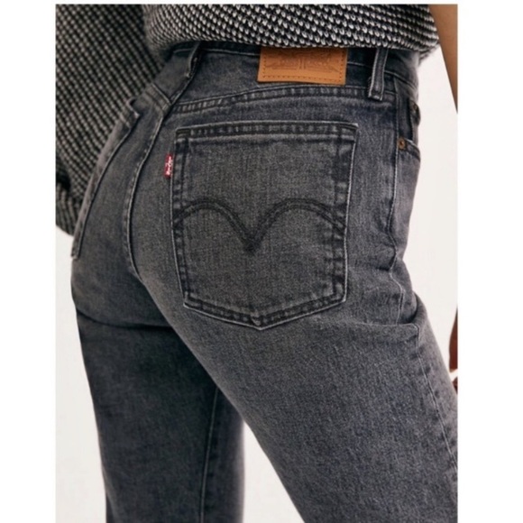 Levi's® Premium WEDGIE FIT STRAIGHT WOMEN'S JEANS - Picture 11 of 16